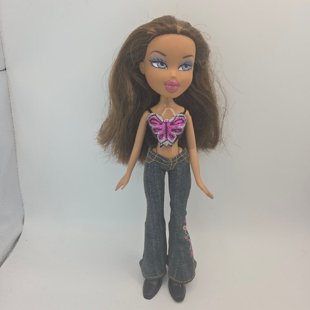 Vintage 2003 Bratz Super-Stylin' Runway Disco Formal Funk Nevra Doll + Outfit